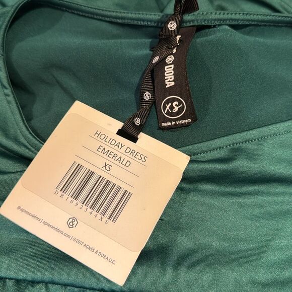 Agnes & Dora NWT green dress Size XS/S - Picture 5 of 5